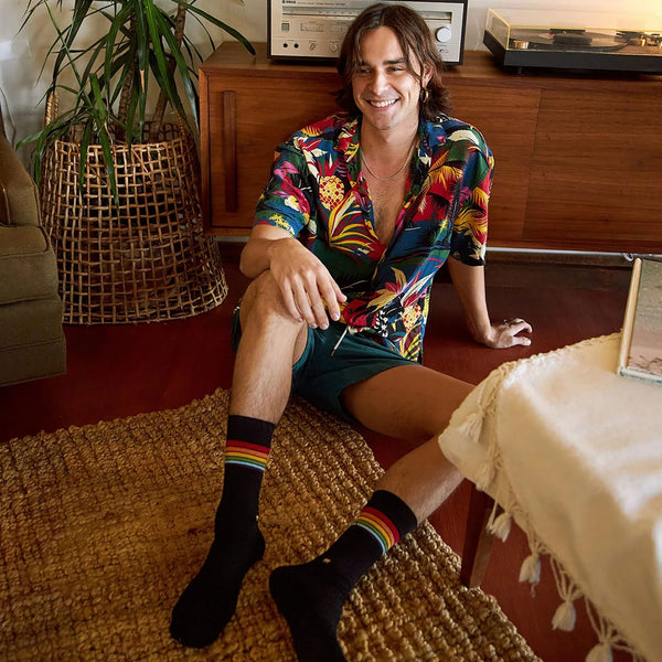 Socks That Save LGBTQ Lives - Classic Rainbow Stripes - India