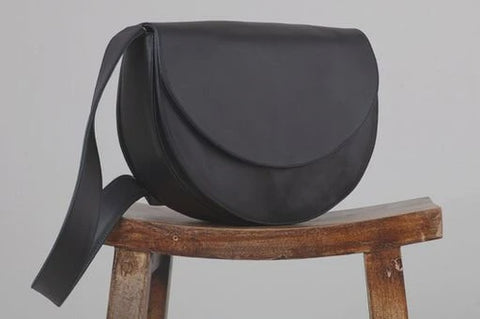 Luna Minimalist Bag in Black - Indonesia